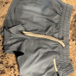 Vuori Clementine 4” Short 2.0 Size S